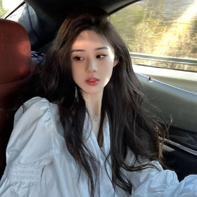湖畔的女人们